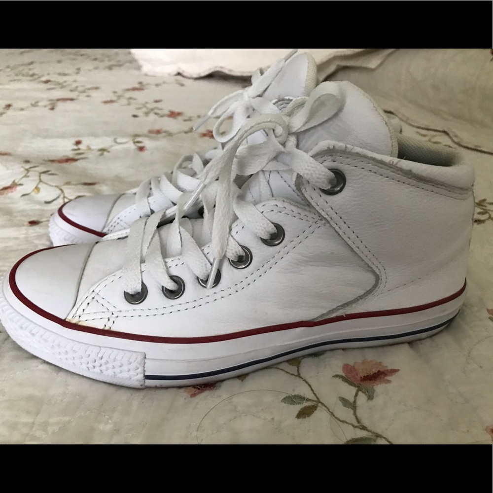 Converse - Picture 3 of 7